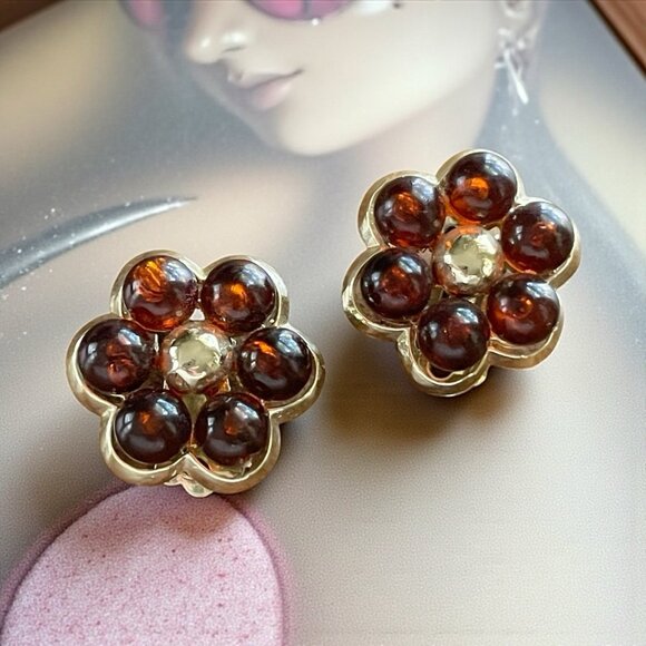 Vintage Coro Earrings Amber Lucite Floral Gold Tone Chunky Clip Signed Flower - Picture 9 of 15